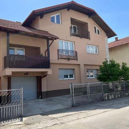 Big Apartment 3 Bedrooms Bihać Exterior foto