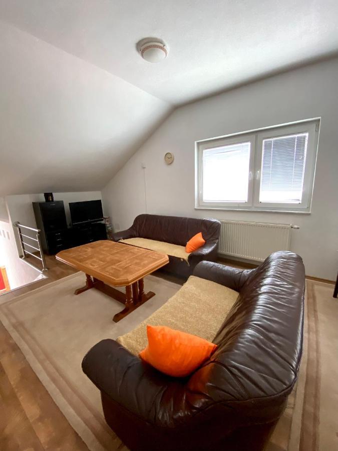 Big Apartment 3 Bedrooms Bihać Exterior foto
