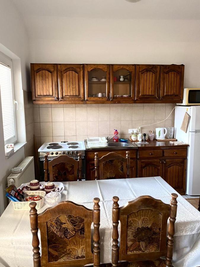 Big Apartment 3 Bedrooms Bihać Exterior foto